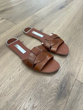 brown zara slides